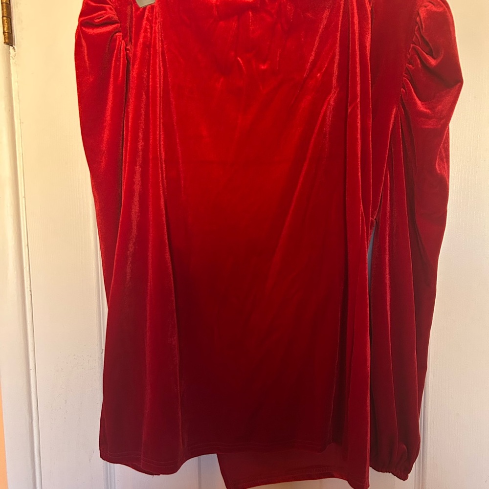 NWOT SHEIN 2 piece velour skirt set - Picture 9 of 9